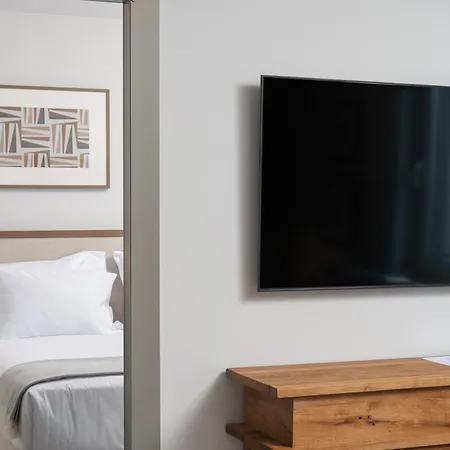 Hotel Molum & Residences 5*