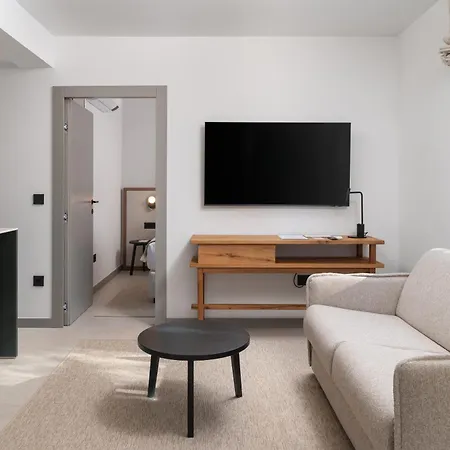 Molum & Residences 5*