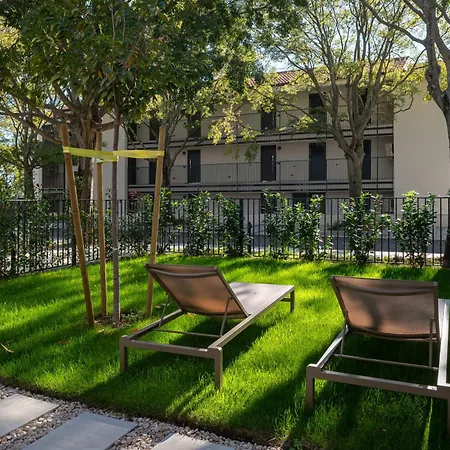 Molum & Residences