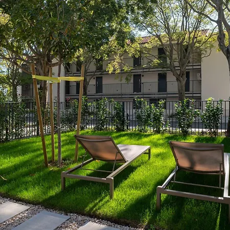 Molum & Residences
