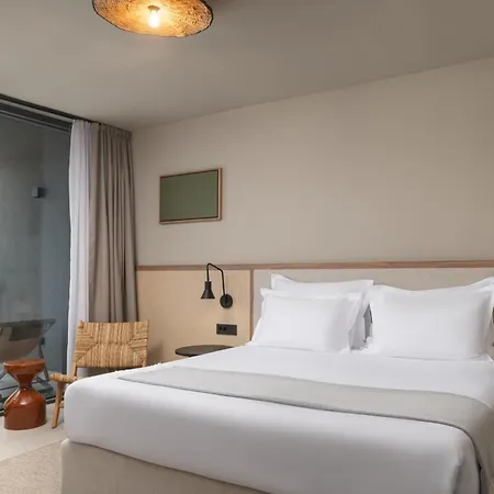 Molum & Residences 5*