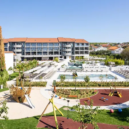 Otel Molum & Residences 5*