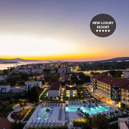 Hotel Molum & Residences 5*