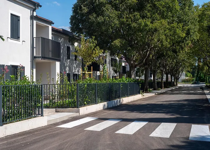 Molum & Residences فندق 5*