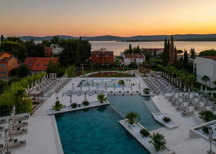 Molum & Residences 5*