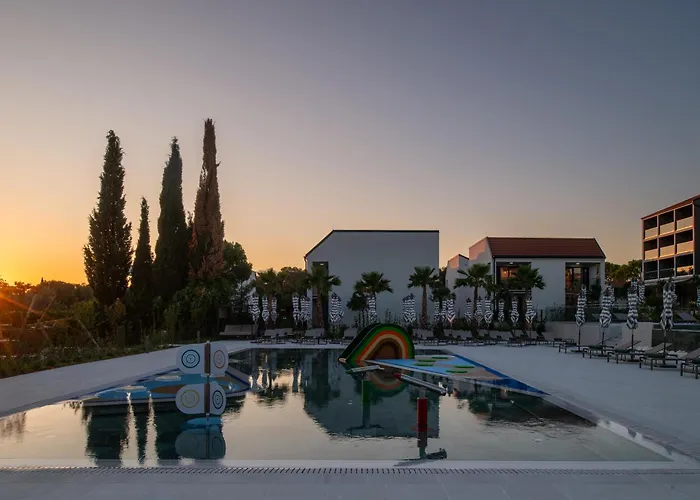 فندق Molum & Residences 5*