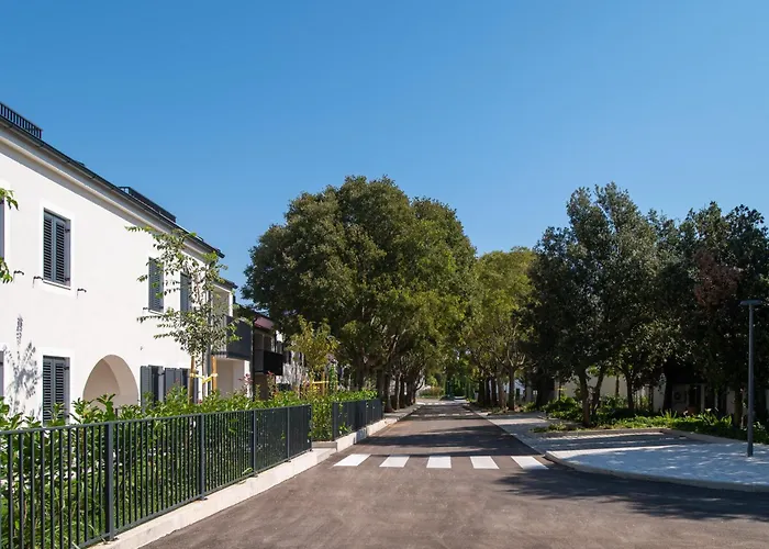 Molum & Residences 5*