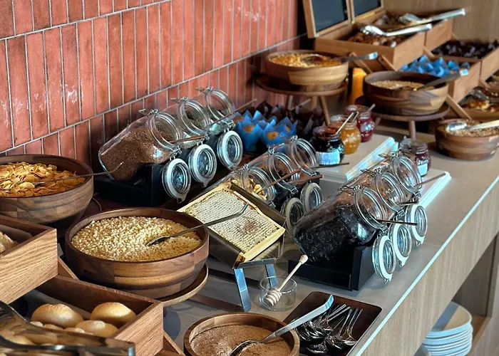 Molum & Residences 5*