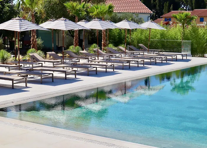 Molum & Residences Sveti Filip i Jakov