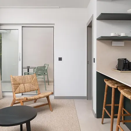 Molum & Residences 5*