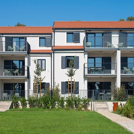 Molum & Residences