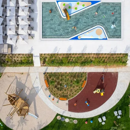 Отель Molum & Residences 5*