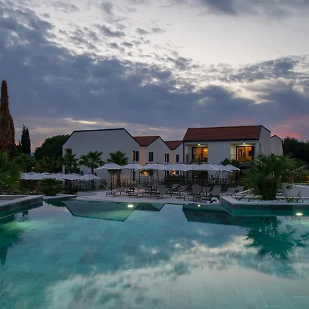 Hotel Molum & Residences