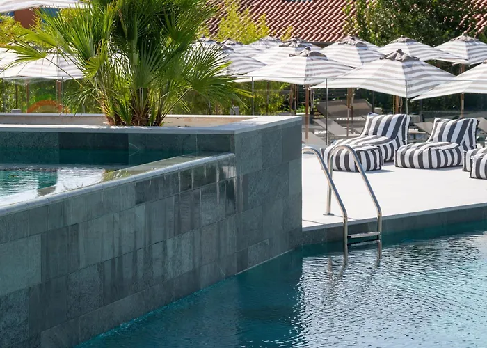 Hotel Molum & Residences