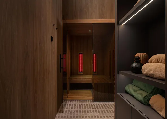 Molum & Residences Hotel